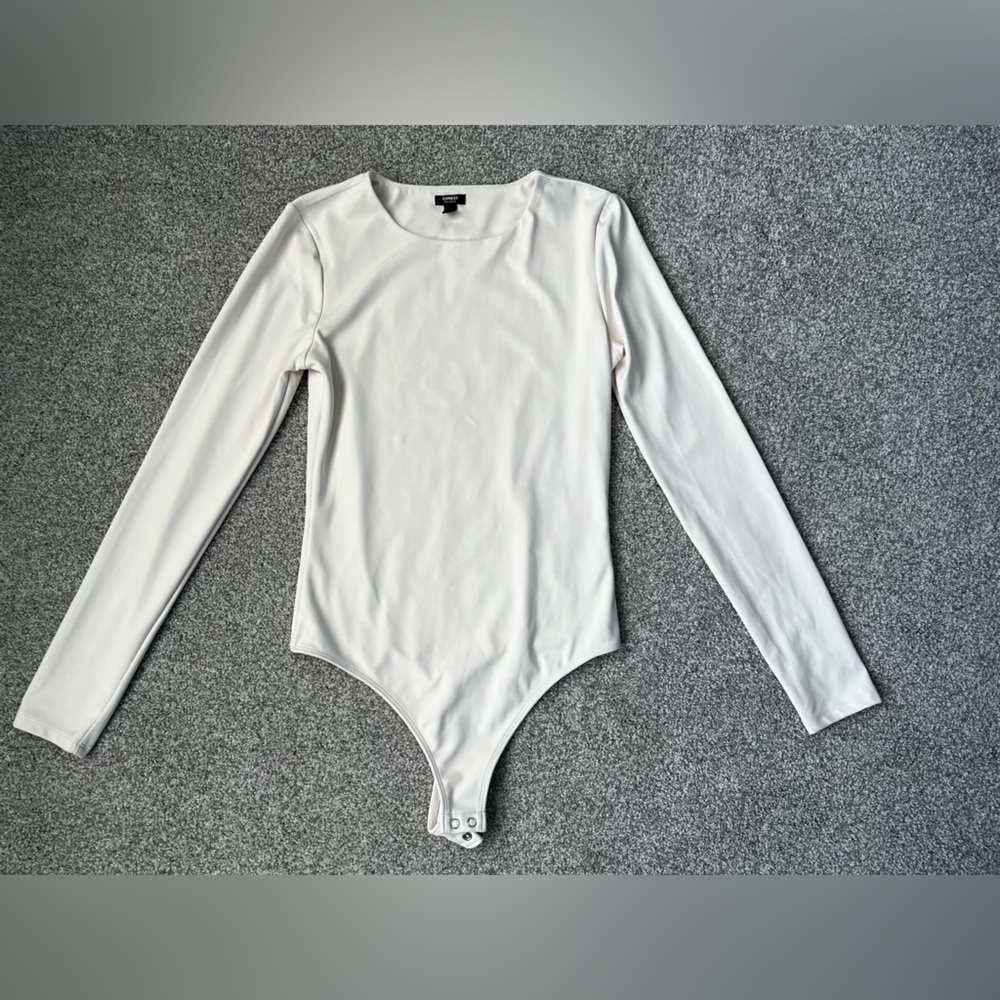Express bodysuit. Size small. Body contour line.